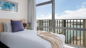 Гостиница Auckland Harbour Suites  Оклэнд